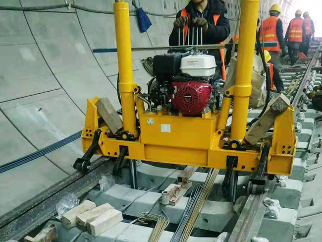 中鐵四(sì)局北京(jing)地鐵施(shī)工