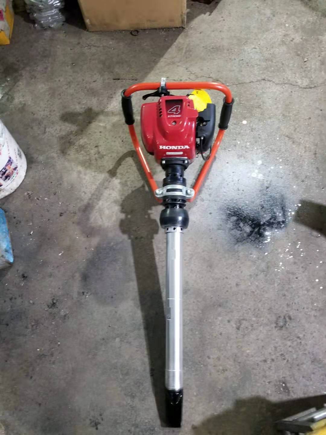 ND-4型手(shǒu)提式内燃(rán)搗固鎬