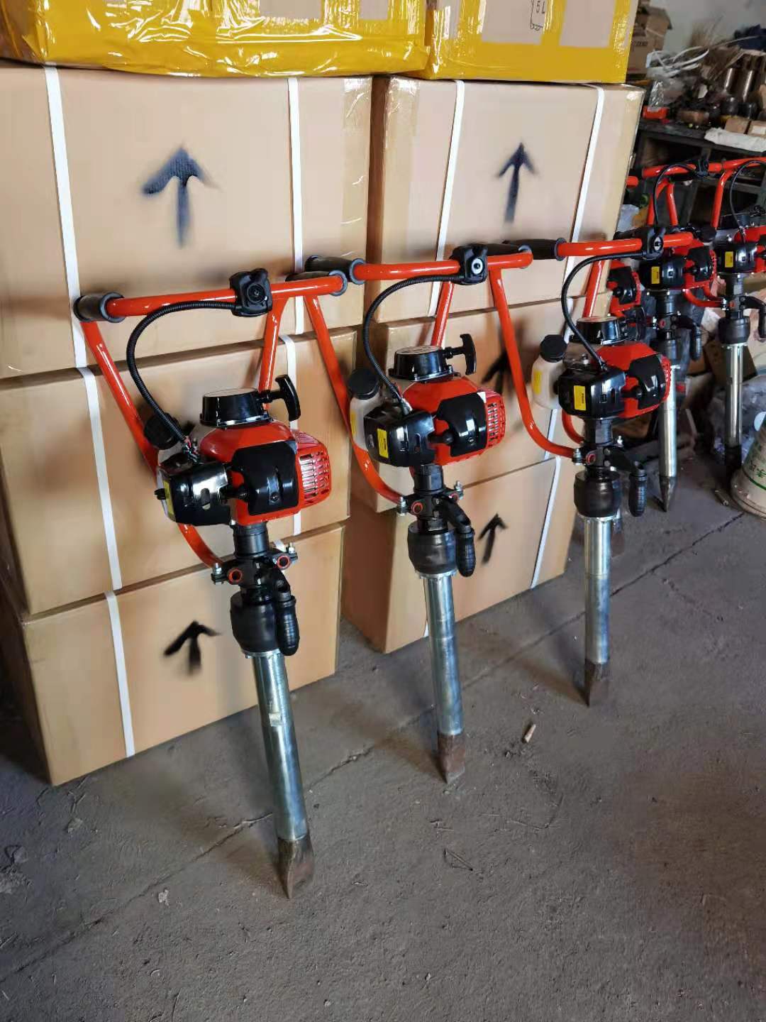 ND-4型手(shǒu)提式内燃(rán)搗固鎬