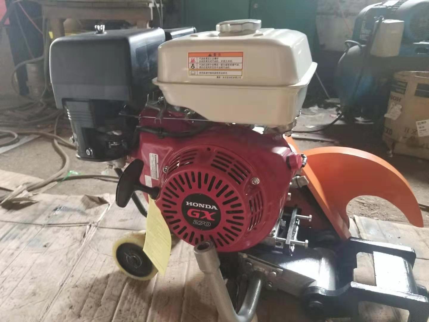 NQG-6.5II型内燃(ran)鋼軌鋸軌機(jī) 