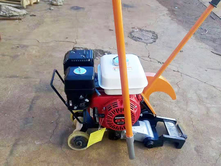 NQG-6.5II型内燃鋼軌(guǐ)鋸軌機