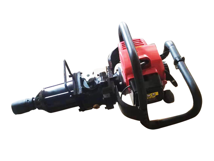 NLB-550型手(shǒu)提式内(nèi)燃螺栓(shuān)扳手 